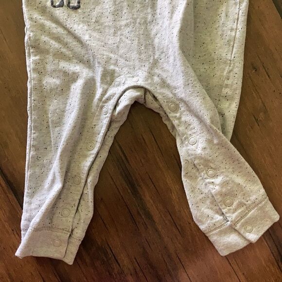 NEW Carter’s Baby Boy Rhino 🦏 Blue Grey Long Sleeve Cotton Onesie Romper 12 Mo - Picture 4 of 5